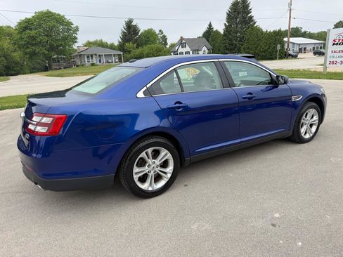 Used 2015 Ford Taurus SEL FWD image 8
