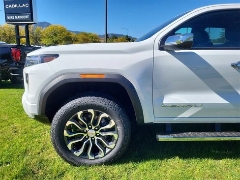 New 2026 GMC Canyon Denali image 6