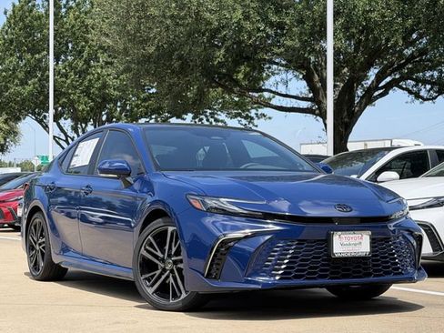 New 2026 Toyota Camry XSE FWD image 2