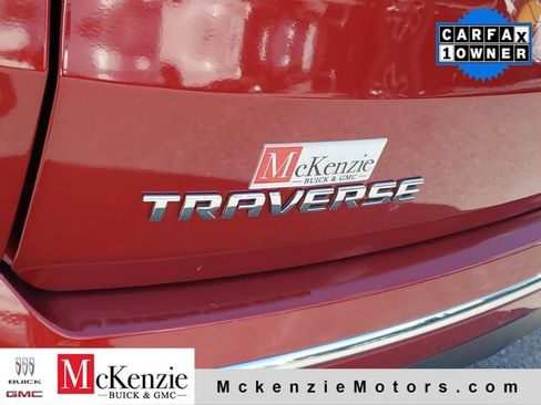 Used 2023 Chevrolet Traverse Premier FWD image 29