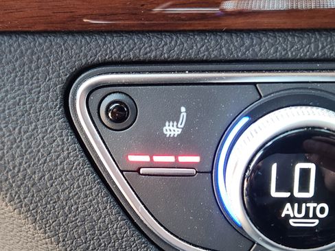 Used 2023 Audi Q5 2.0T Premium w/ Convenience Package image 17