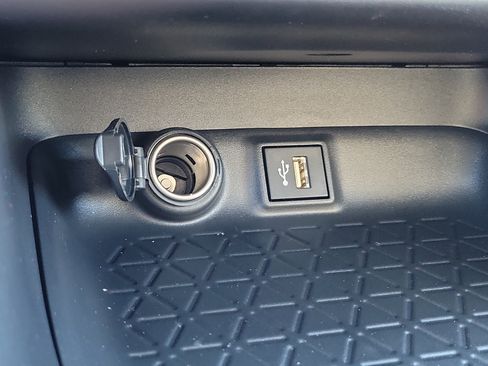 New 2025 Toyota RAV4 XLE image 31