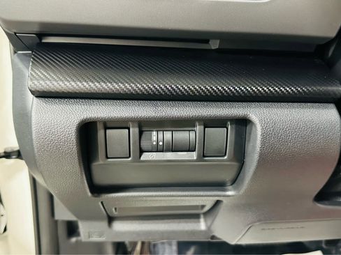 Used 2024 Subaru Crosstrek 2.0i Premium image 14