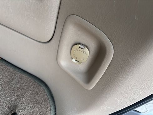 Used 2000 Toyota 4Runner SR5 image 24