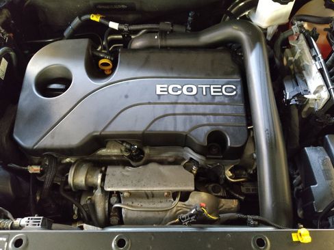 Used 2020 Chevrolet Equinox LT image 30