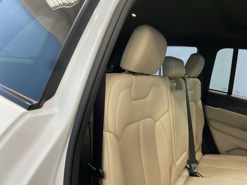 Used 2023 Jeep Grand Cherokee 4WD 4xe image 40