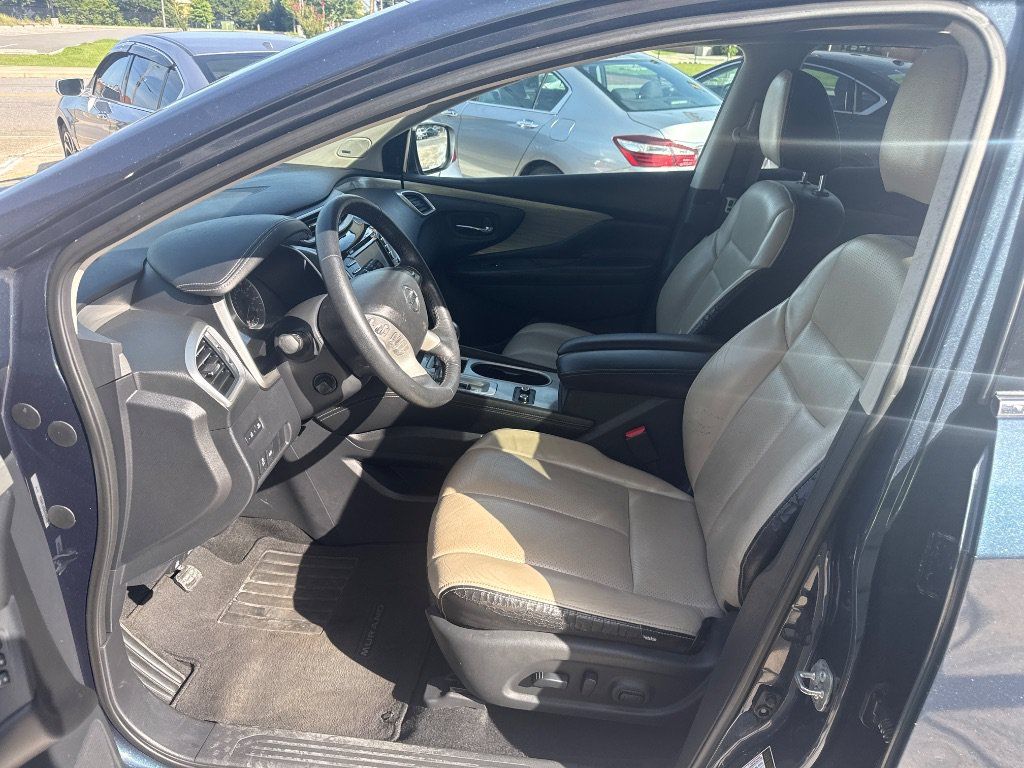 Used 2018 Nissan Murano Platinum w/ Cargo Package FWD image 11