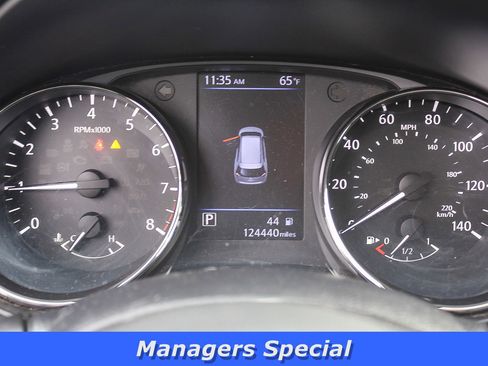 Used 2018 Nissan Rogue SV image 21