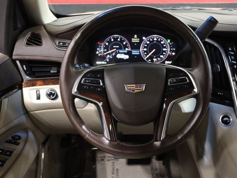 Used 2015 Cadillac Escalade Luxury AWD/4WD image 55