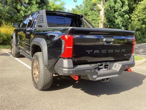 Used 2026 Toyota Tacoma 4x4 Double Cab Hybrid w/ Tow Tech Package image 12