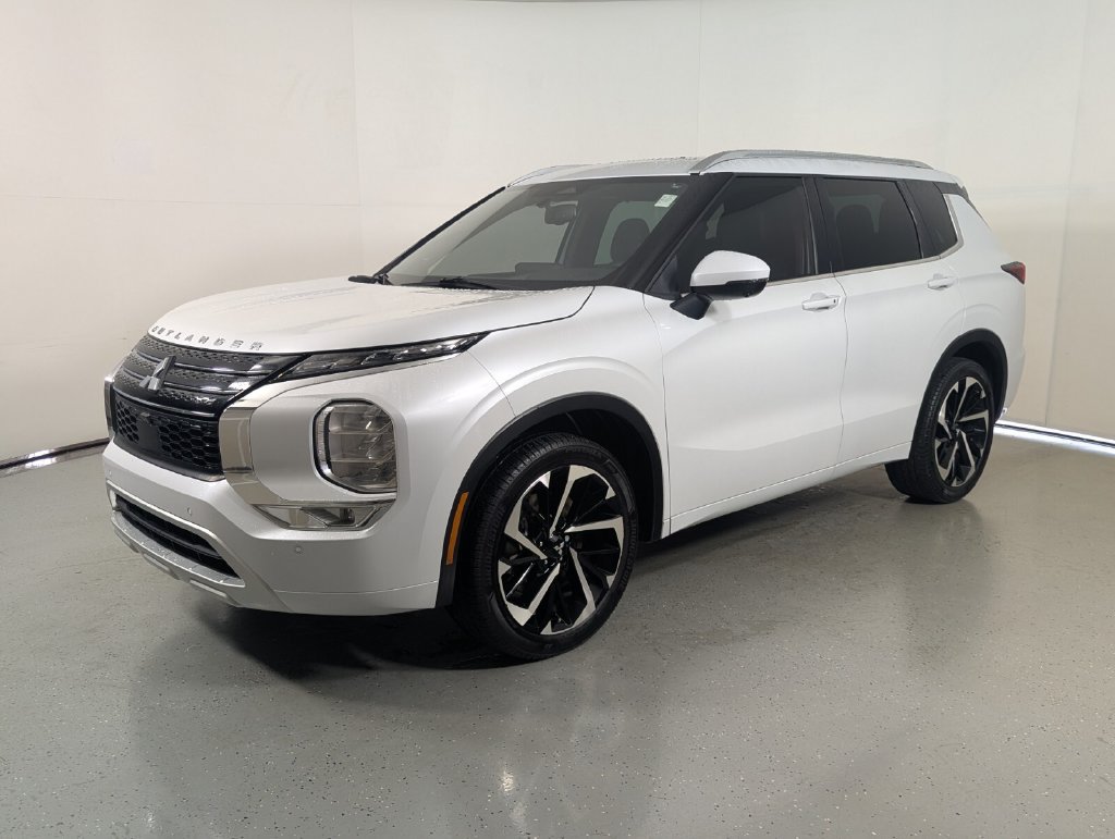 Used 2022 Mitsubishi Outlander SEL FWD image 3