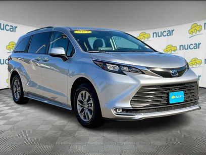 Used 2024 Toyota Sienna XLE