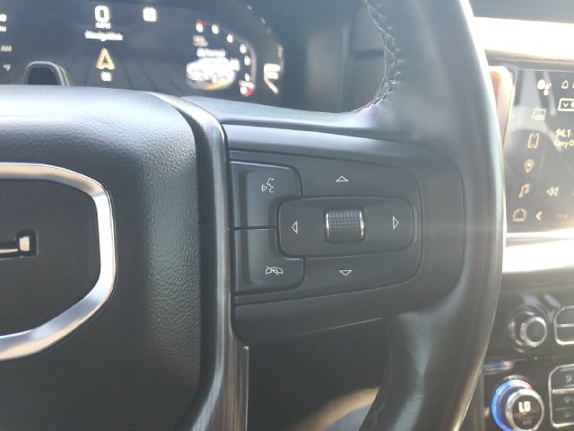 Used 2023 GMC Yukon XL Denali Ultimate AWD/4WD image 24