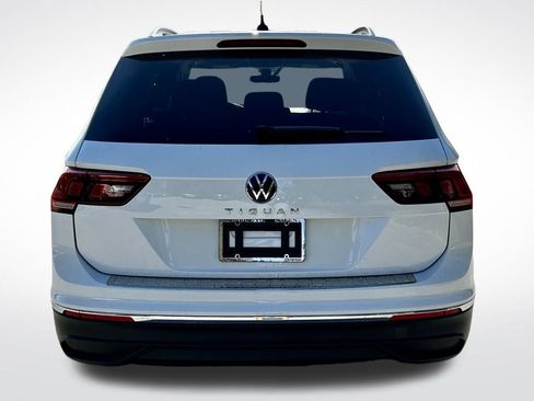 Used 2024 Volkswagen Tiguan S image 6