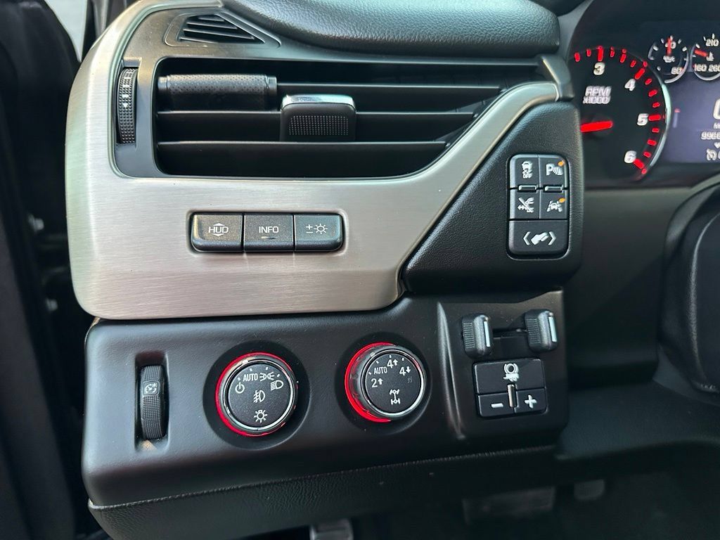 Used 2016 GMC Yukon Denali w/ Open Road Package AWD/4WD image 18