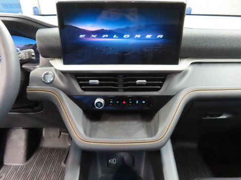 Used 2026 Ford Explorer Tremor w/ Tremor Ultimate Package AWD/4WD image 21
