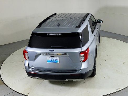 Used 2021 Ford Explorer XLT w/ Equipment Group 202A image 21