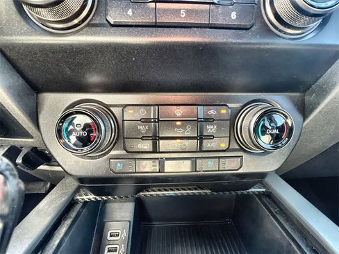 Used 2019 Ford F150 Raptor w/ Equipment Group 802A Luxury image 23