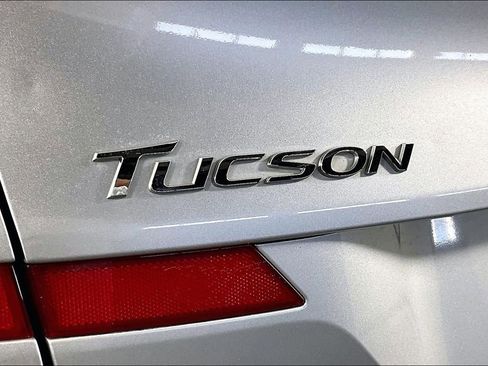 Used 2019 Hyundai Tucson Value FWD image 21