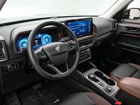 Certified 2025 Ford Bronco Sport Outer Banks w/ Outer Banks Tech Package+ image 13