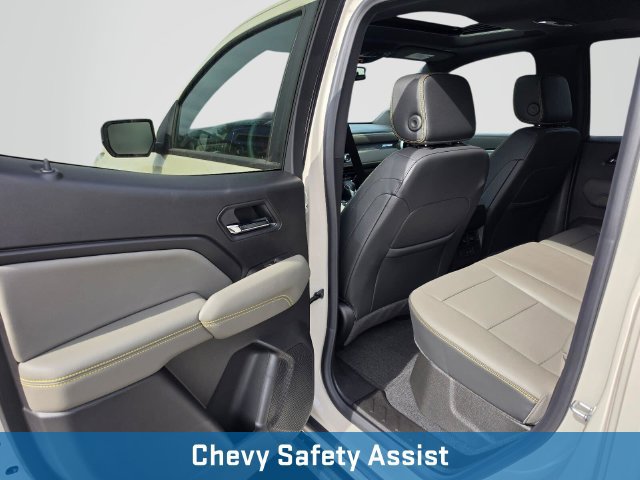 New 2026 Chevrolet Colorado ZR2 w/ Technology Package AWD/4WD image 17