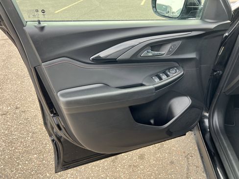 Certified 2023 Chevrolet TrailBlazer RS w/ Convenience Package image 16