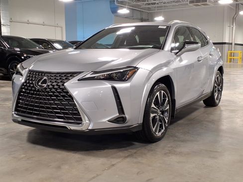 New 2026 Lexus UX 300h AWD image 3