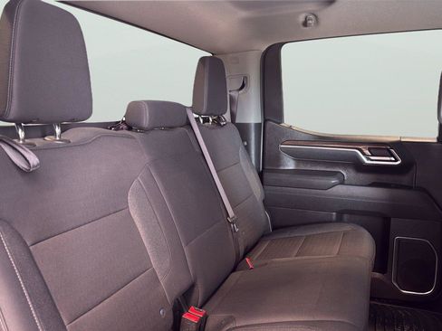 Used 2025 Chevrolet Silverado 1500 LT AWD/4WD image 15