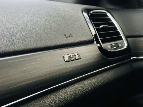 Used 2021 Jeep Grand Cherokee Limited w/ Quick Order Package 28K 80th AWD/4WD image 23