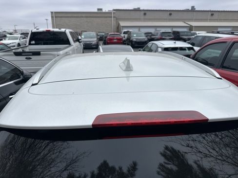 Used 2016 Honda HR-V EX-L image 8