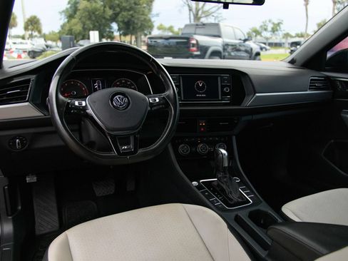 Used 2021 Volkswagen Jetta R-Line FWD image 17