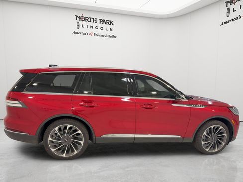 New 2026 Lincoln Aviator Reserve RWD image 2