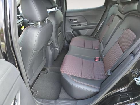 New 2026 Nissan Kicks SR w/ Cold Weather Package FWD image 13