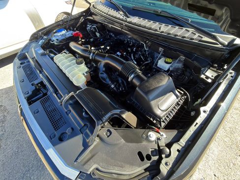 Used 2023 Ford Expedition Max Platinum image 5