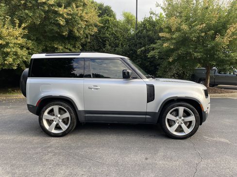 Used 2021 Land Rover Defender 90 First Edition AWD/4WD image 10