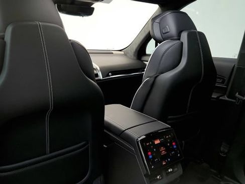 Used 2026 Cadillac Vistiq Platinum w/ LPO, Floor Liner Package AWD/4WD image 48