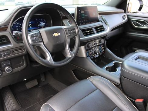 Used 2023 Chevrolet Tahoe Premier AWD/4WD image 10
