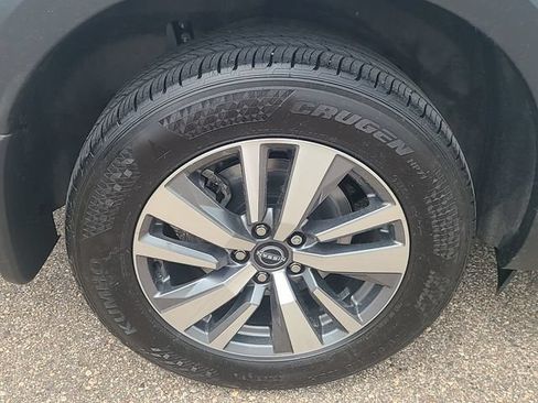 Used 2024 Nissan Pathfinder SL AWD/4WD image 33