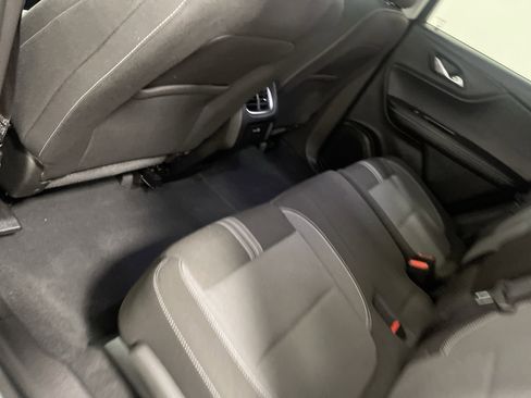 Used 2025 Chevrolet Blazer LT image 17