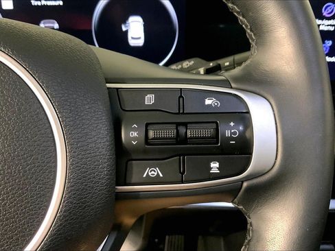 Certified 2024 Kia Sportage SX AWD/4WD image 19