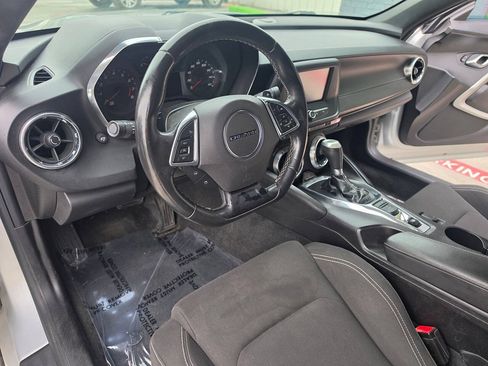 Used 2016 Chevrolet Camaro LT RWD image 31
