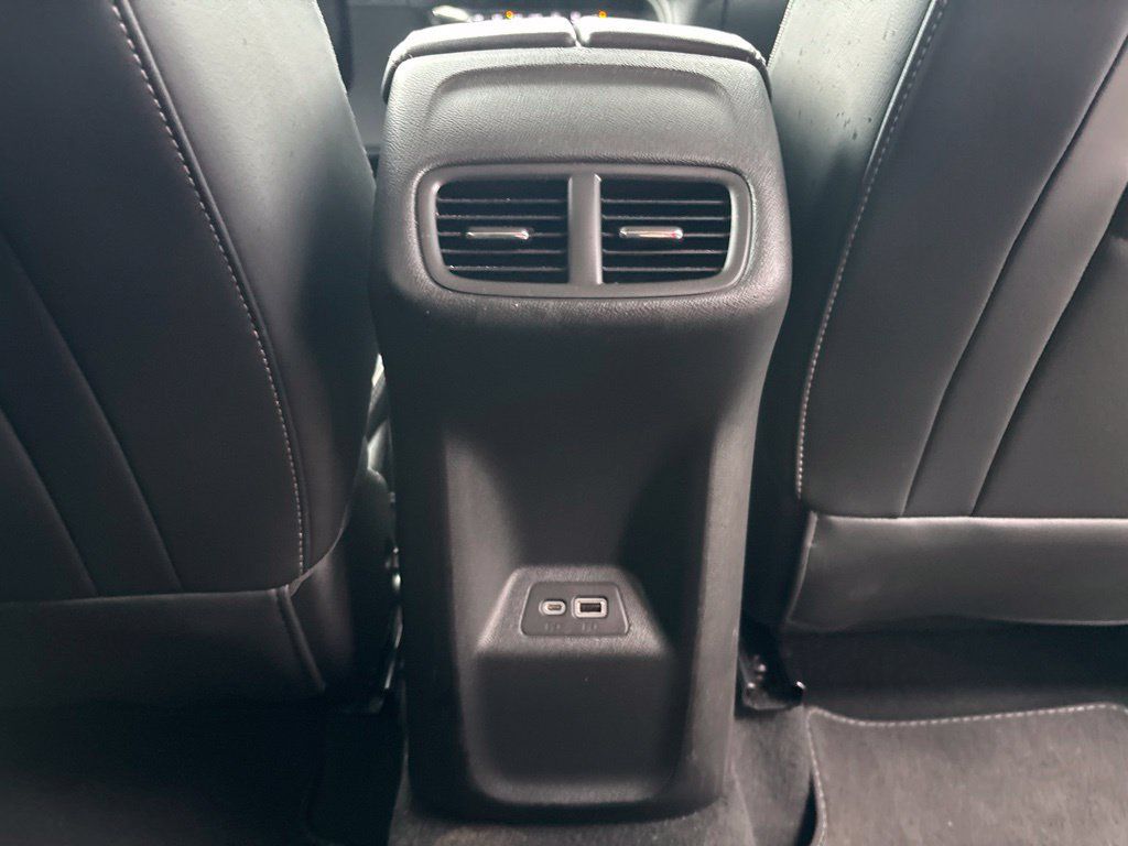 Used 2023 Buick Envision Essence FWD image 21