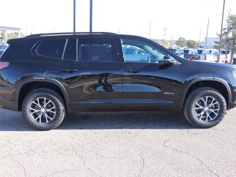 New 2026 GMC Acadia AT4 w/ Luxury Package image 8