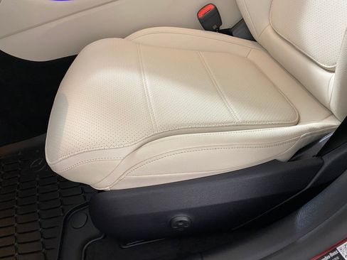 New 2026 Mercedes-Benz C 300 C 300 image 13