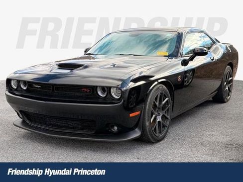 Used 2019 Dodge Challenger R/T Scat Pack image 1