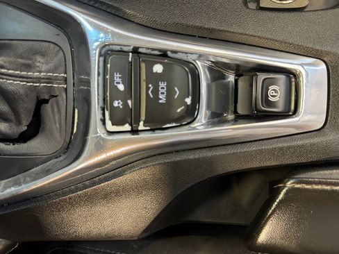 Used 2017 Chevrolet Camaro LT RWD image 26