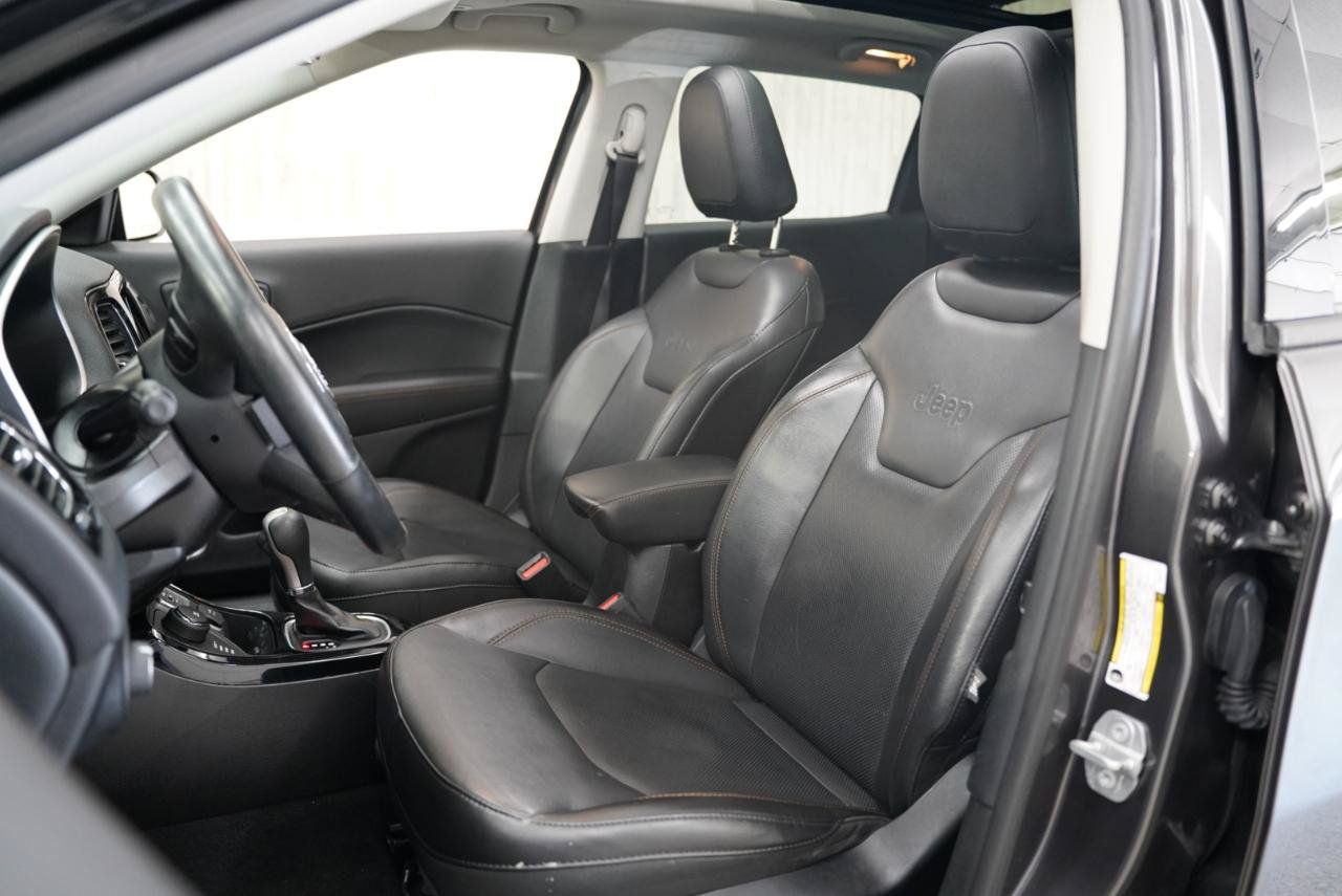 Used 2018 Jeep Compass Limited w/ Navigation Group AWD/4WD image 27