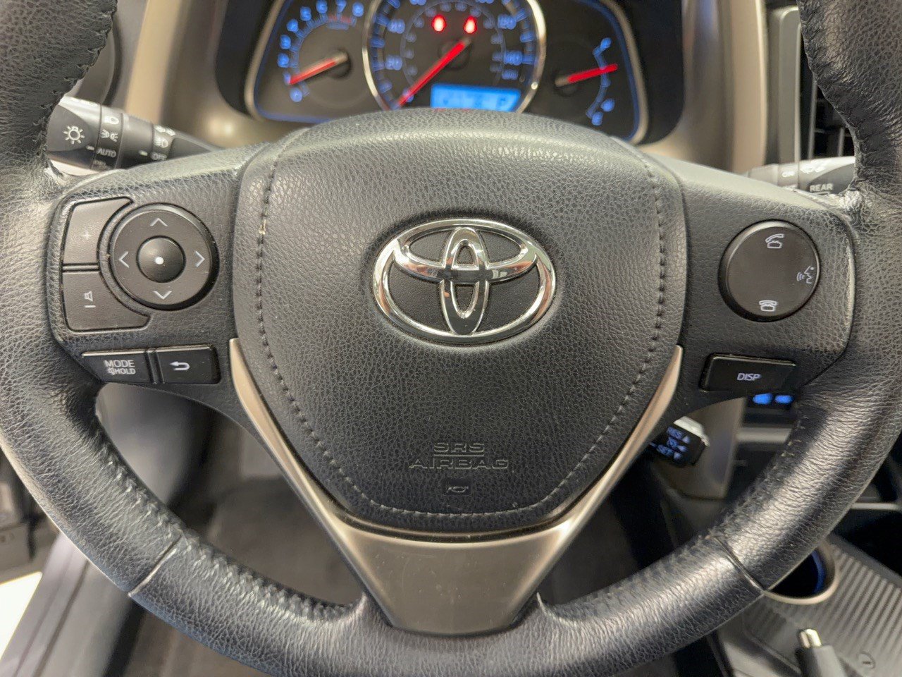 Used 2015 Toyota RAV4 Limited AWD/4WD image 10