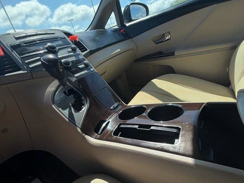 Used 2009 Toyota Venza FWD image 18