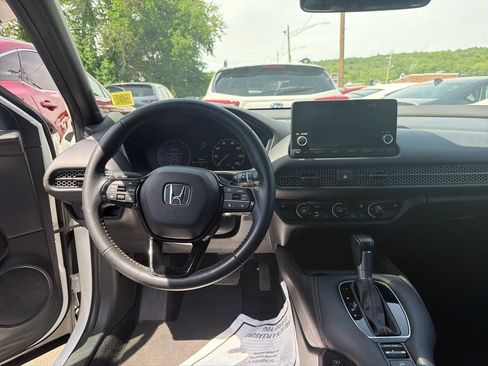 Used 2023 Honda HR-V Sport image 21